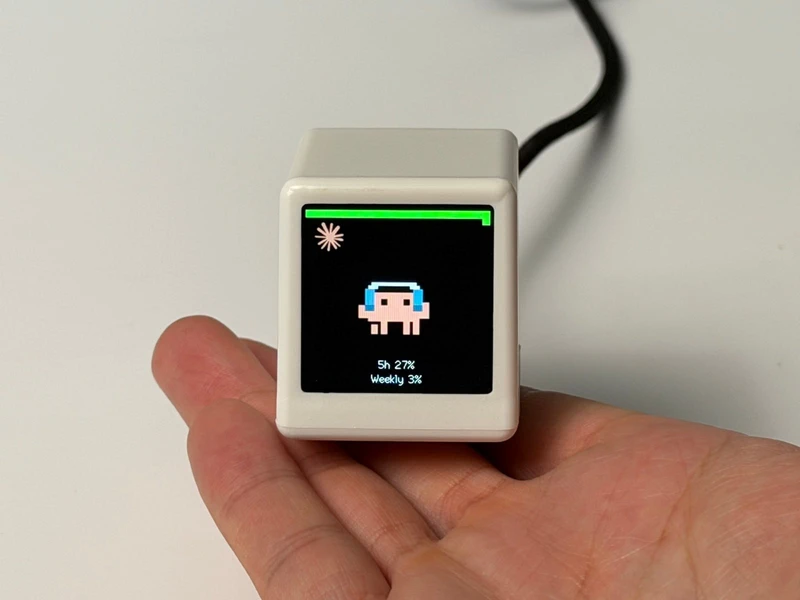 用 ESP8266 做一台 AI 桌宠，有点意思！